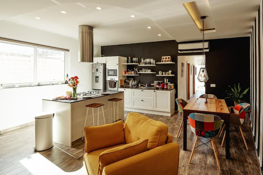 Luxury Designer Penthouse With Private Jacuzzi Apartment Sliema Ngoại thất bức ảnh