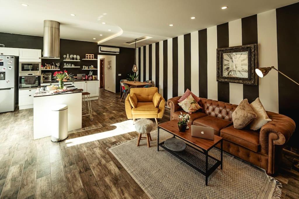 Luxury Designer Penthouse With Private Jacuzzi Apartment Sliema Ngoại thất bức ảnh