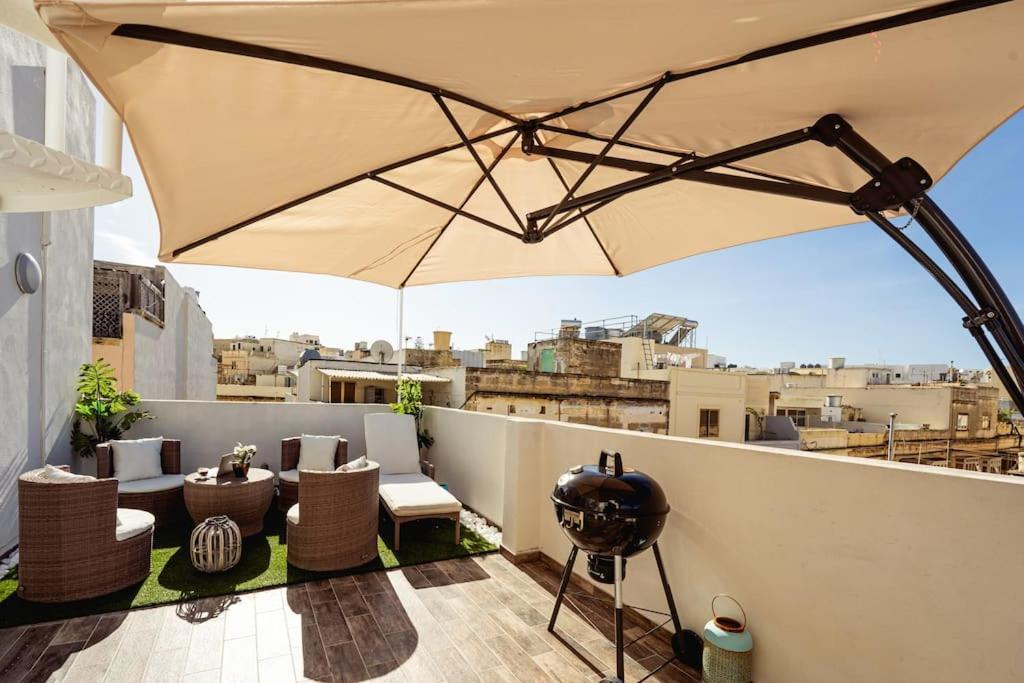 Luxury Designer Penthouse With Private Jacuzzi Apartment Sliema Ngoại thất bức ảnh